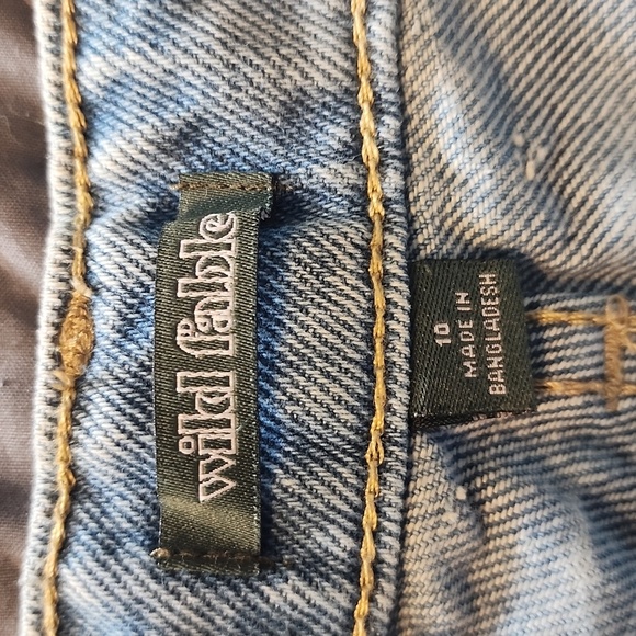 Wild Fable jean shorts size 10 - Picture 3 of 4